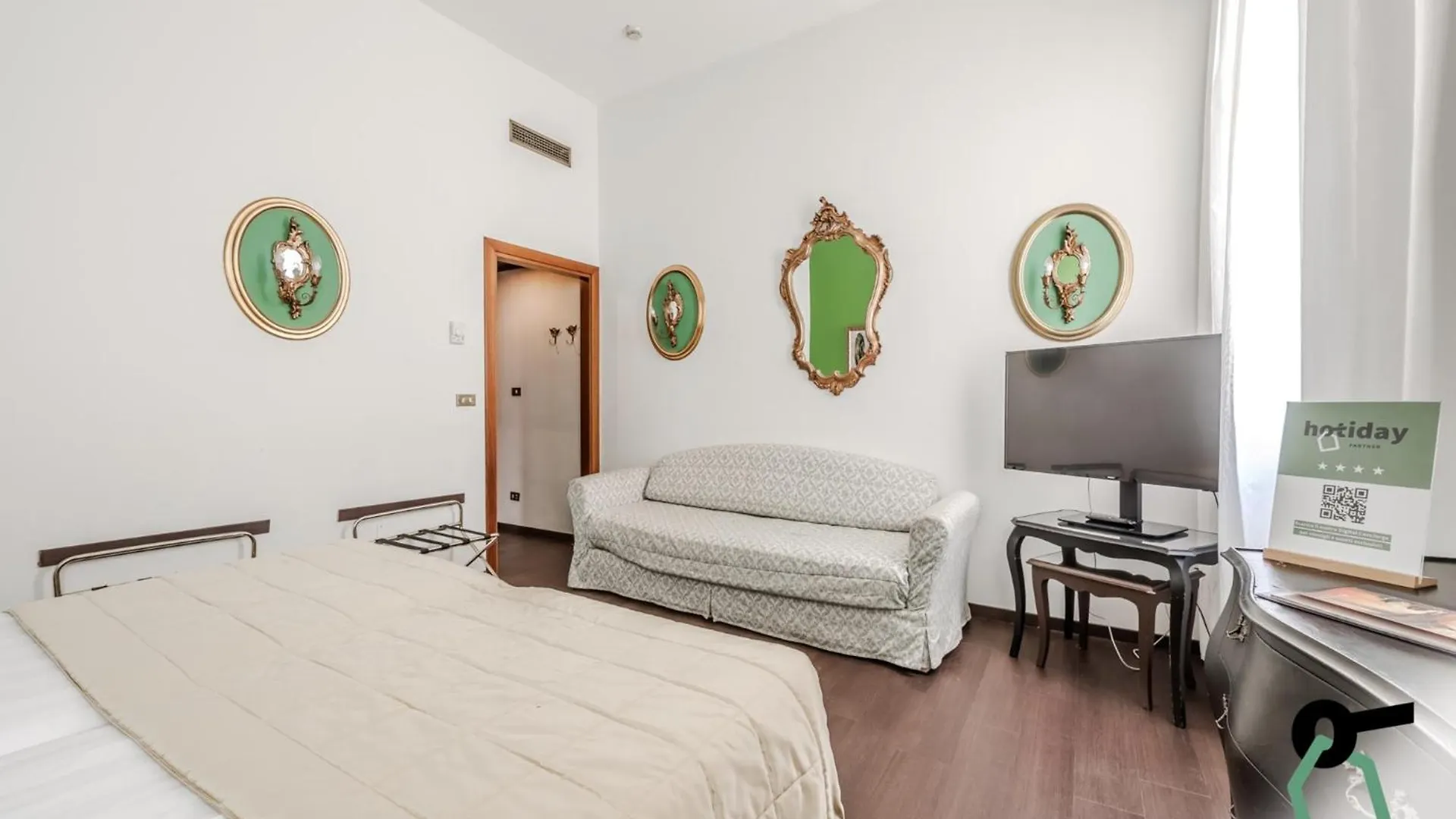 Hotiday Room Collection - Venezia Santa Lucia Venice