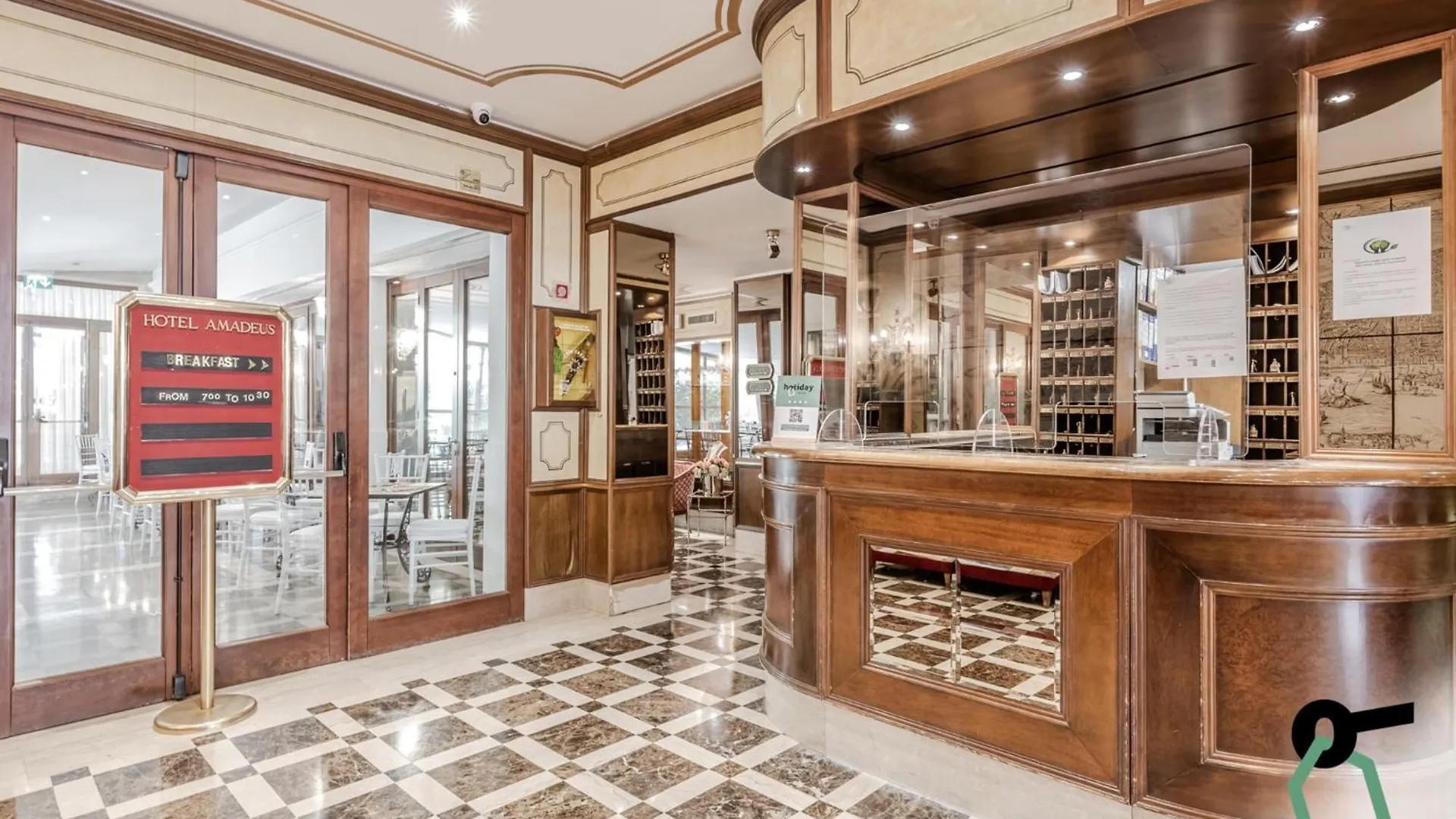 Hotiday Room Collection - Venezia Santa Lucia 4*, Venice Italy
