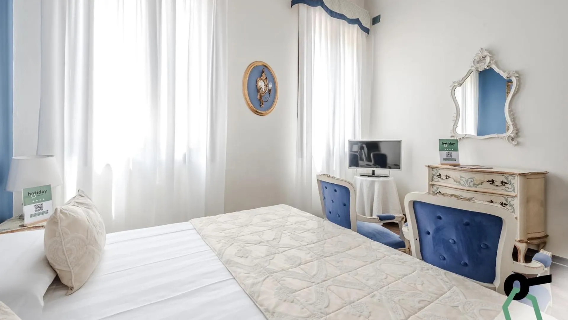 Hotiday Room Collection - Venezia Santa Lucia 4*, Venice Italy